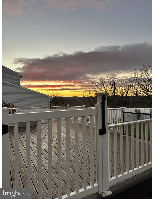 CETRONIA - Residential