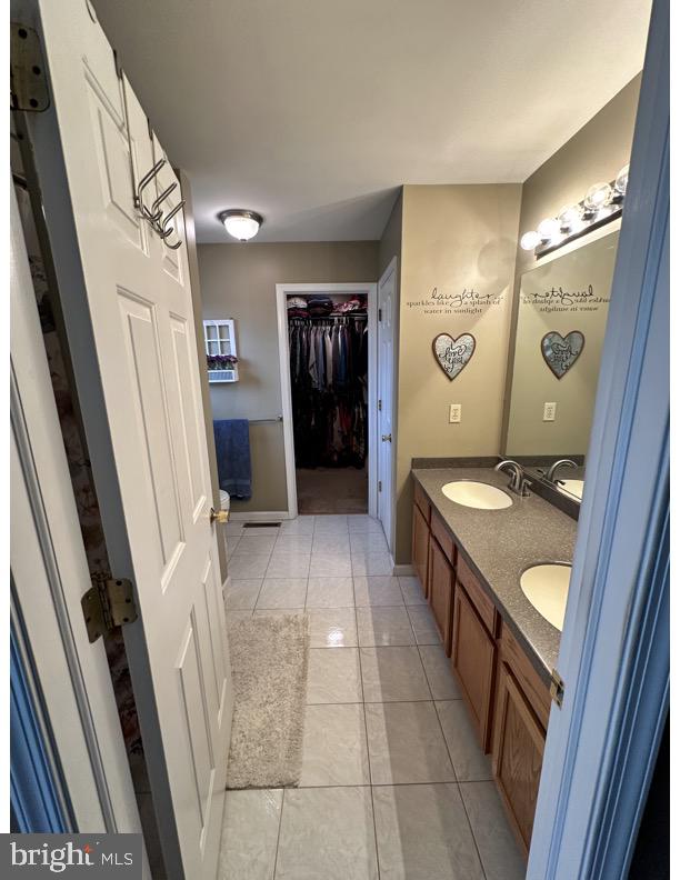 CETRONIA - Residential