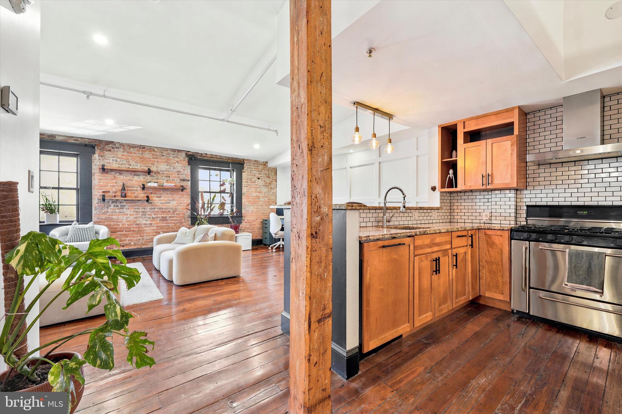 38 N FRONT STREET 4D