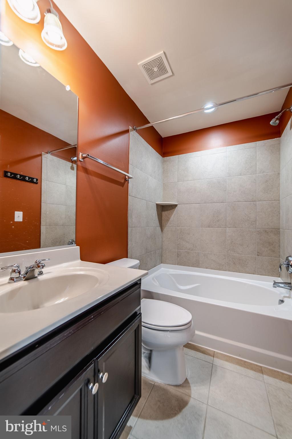 CANTERBURY VILLAGE - Residential