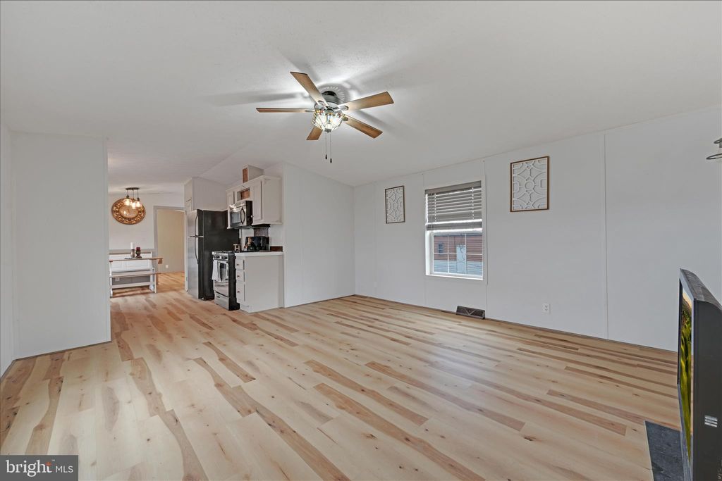 Photo of 15 Frieden Manor, SCHUYLKILL HAVEN, PA 17972 (MLS # PASK2024898)