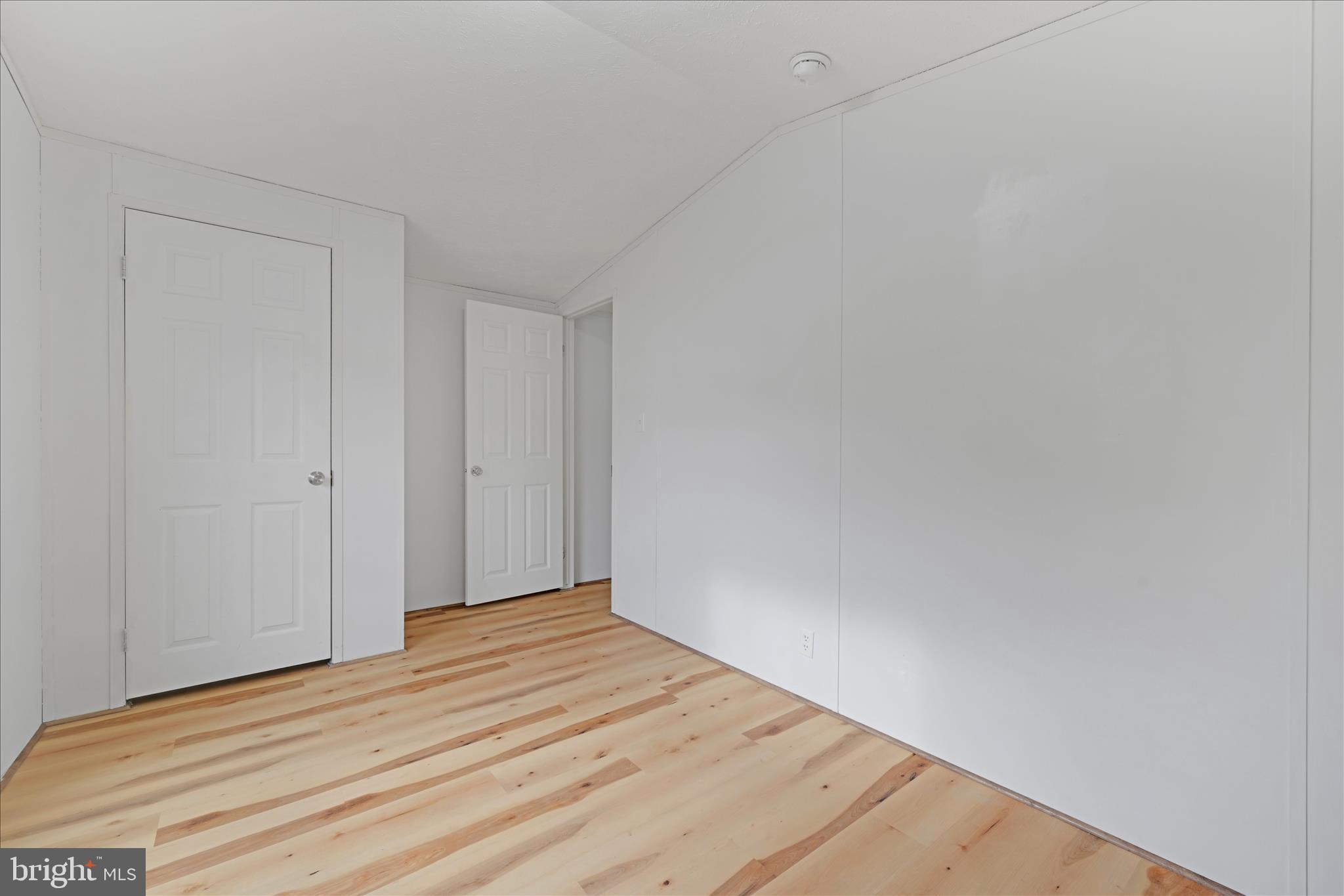 FRIEDEN MANOR - Residential