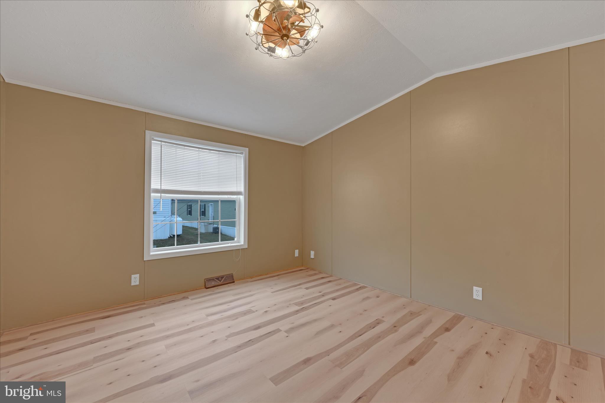 FRIEDEN MANOR - Residential