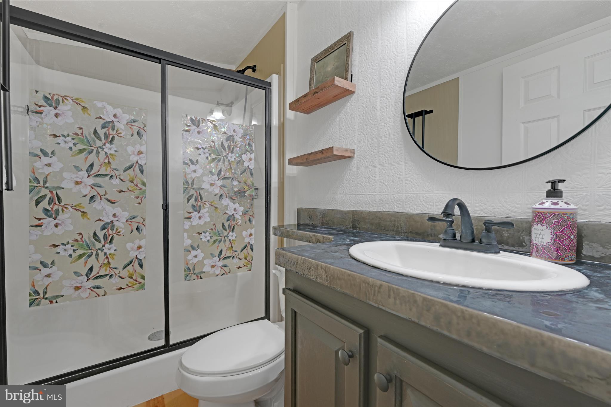 FRIEDEN MANOR - Residential