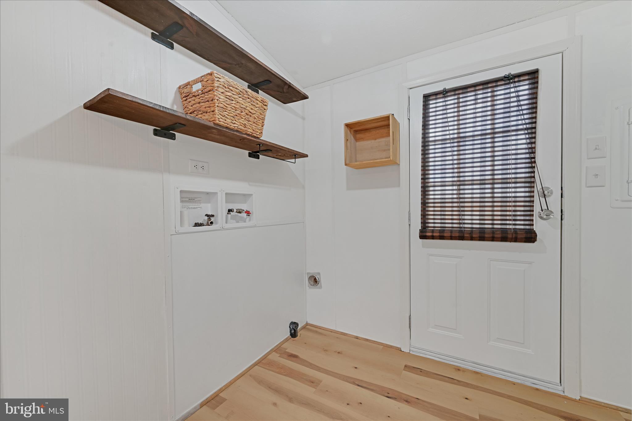 FRIEDEN MANOR - Residential