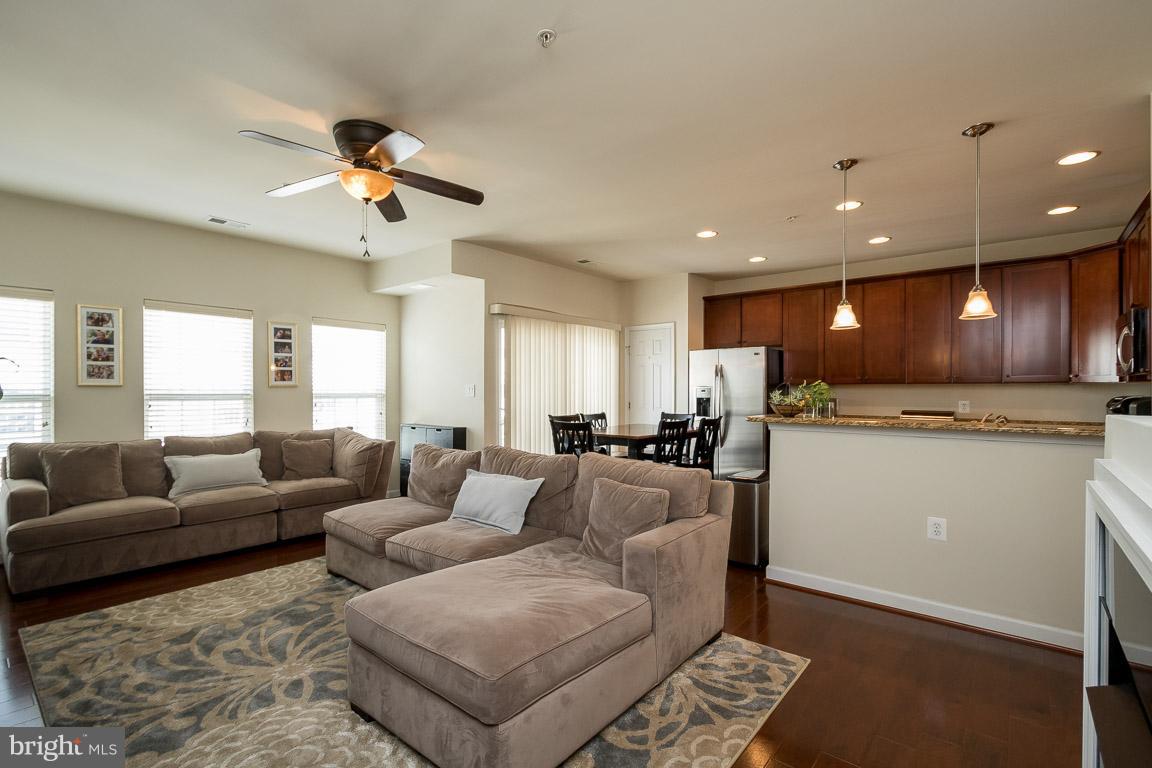 MARKET CENTER CONDOMINIUM - Residential