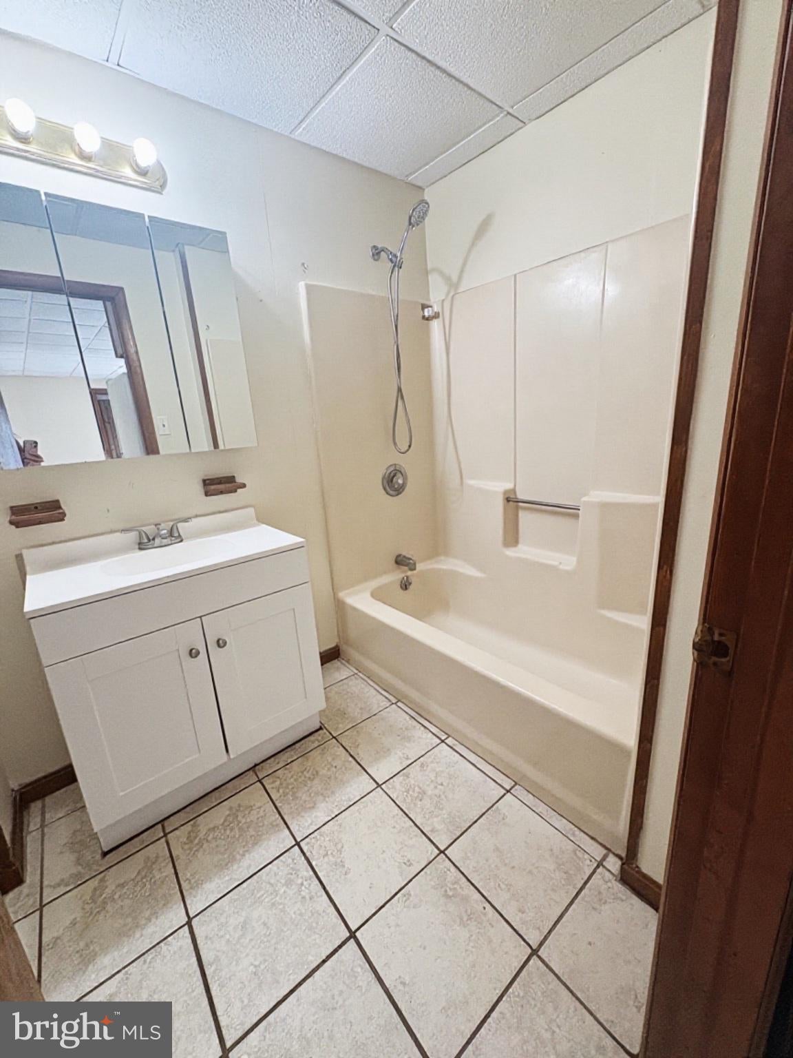4862 DUPONT PARKWAY