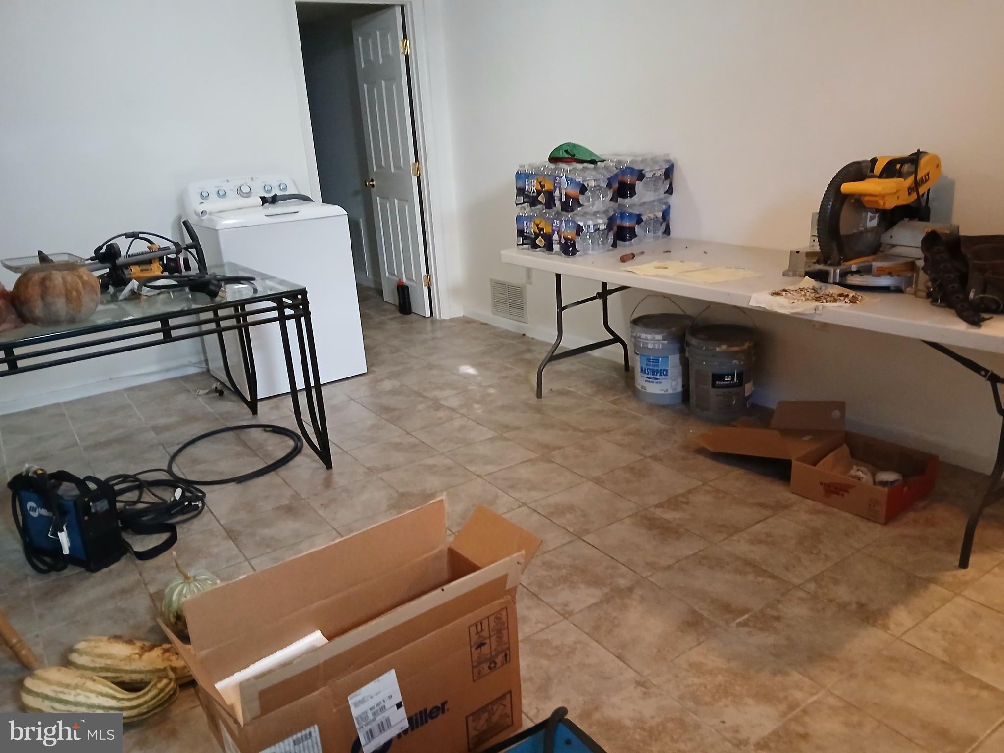 HYNESBORO PARK - Residential