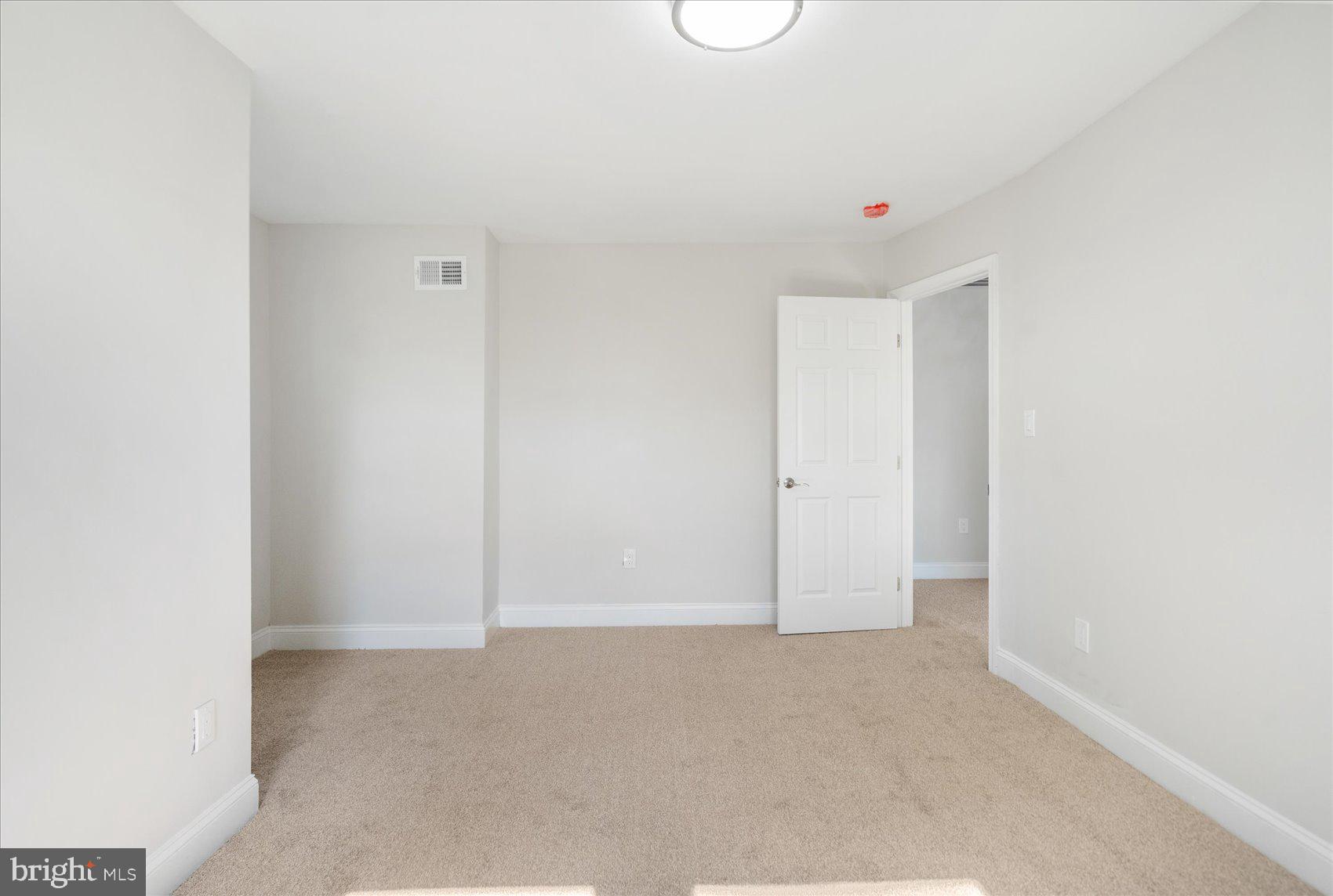 WINDSOR HILLS - Residential