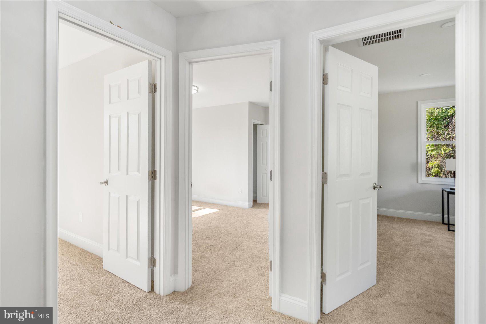 WINDSOR HILLS - Residential