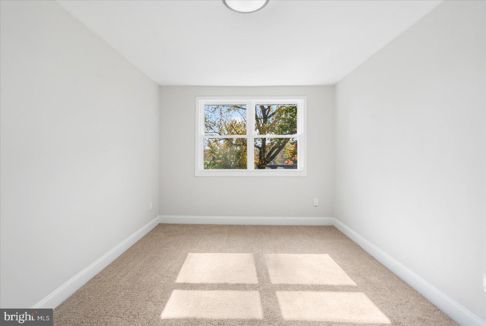 WINDSOR HILLS - Residential