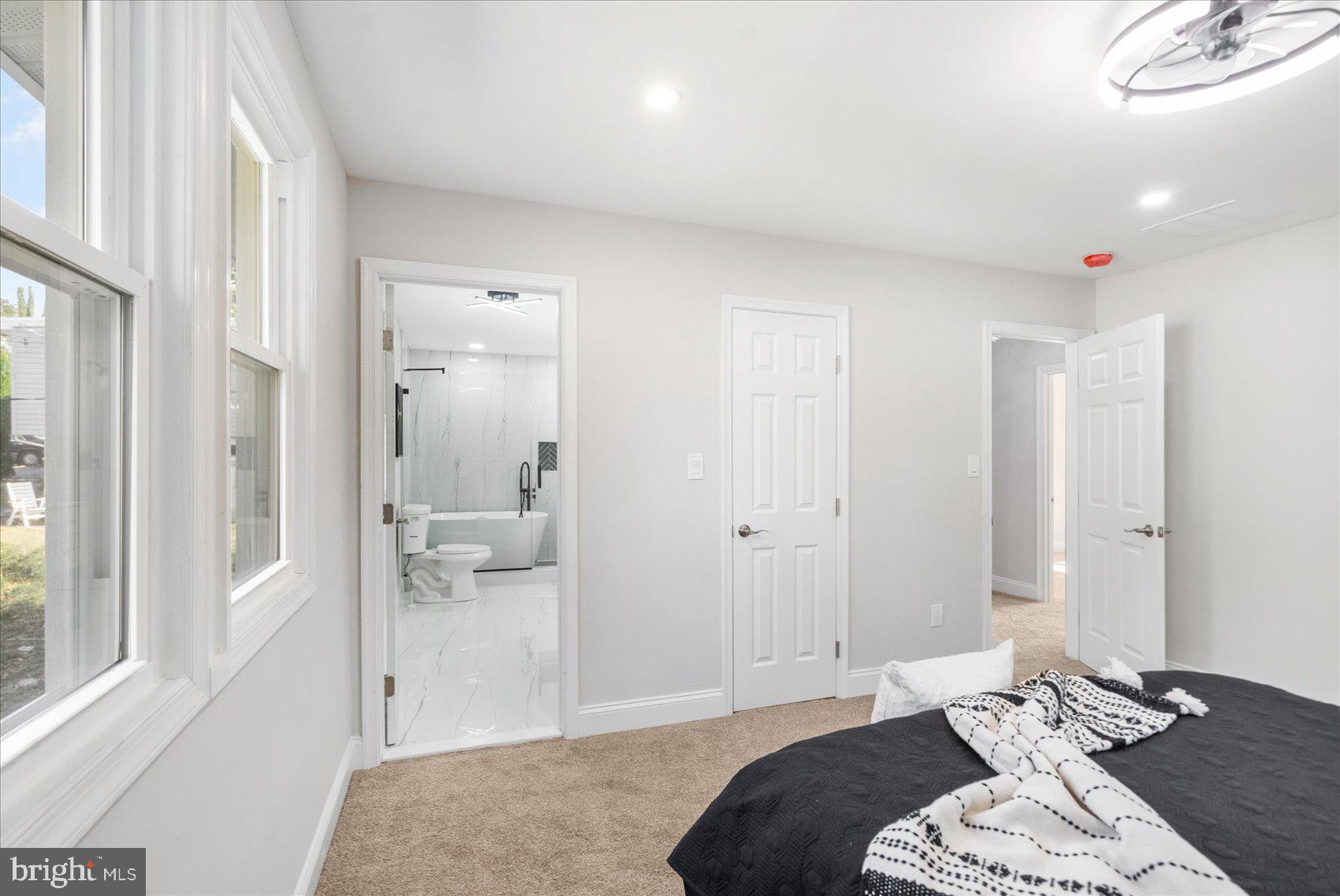 WINDSOR HILLS - Residential