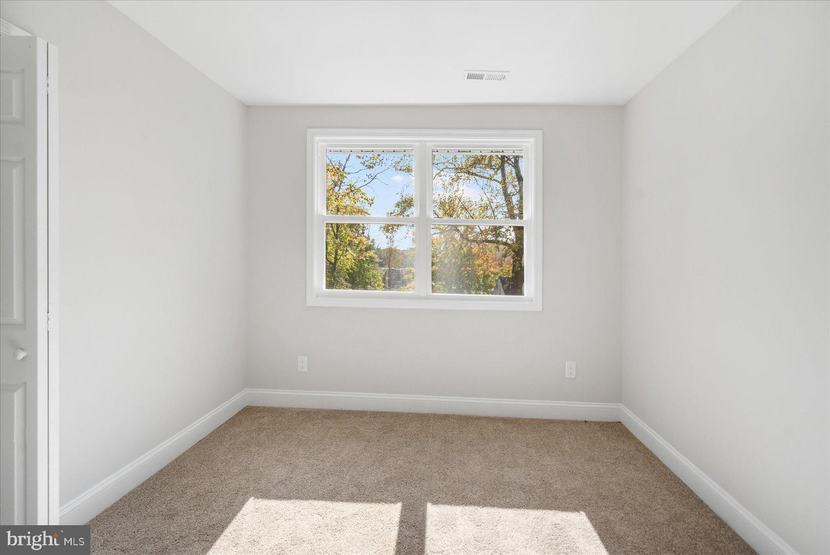 WINDSOR HILLS - Residential