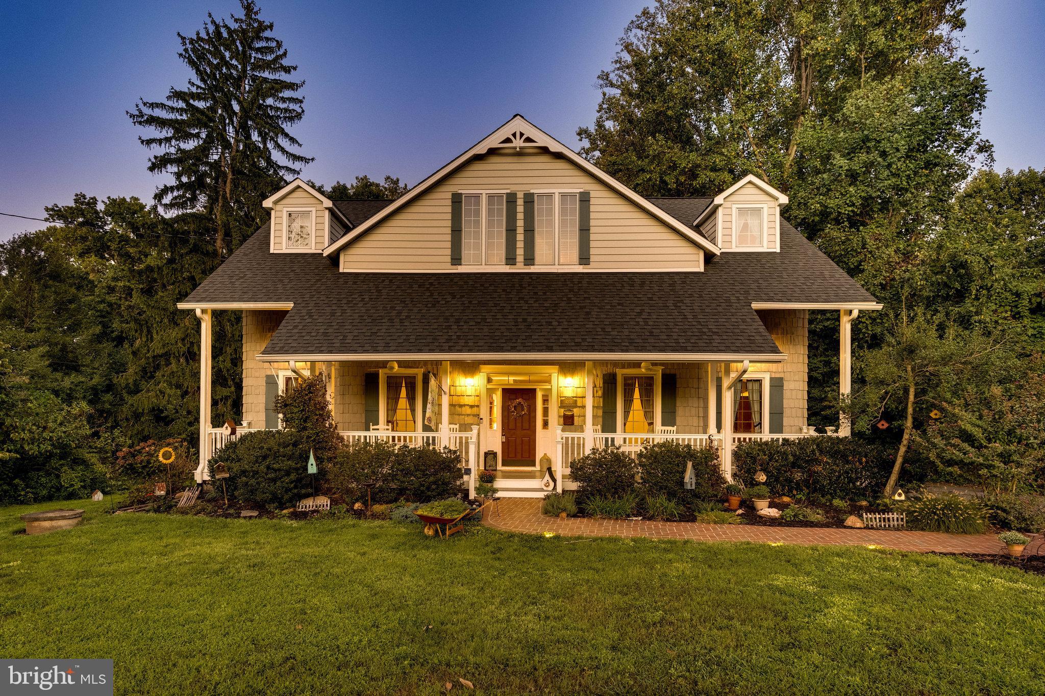 HOLLY PARK - Residential