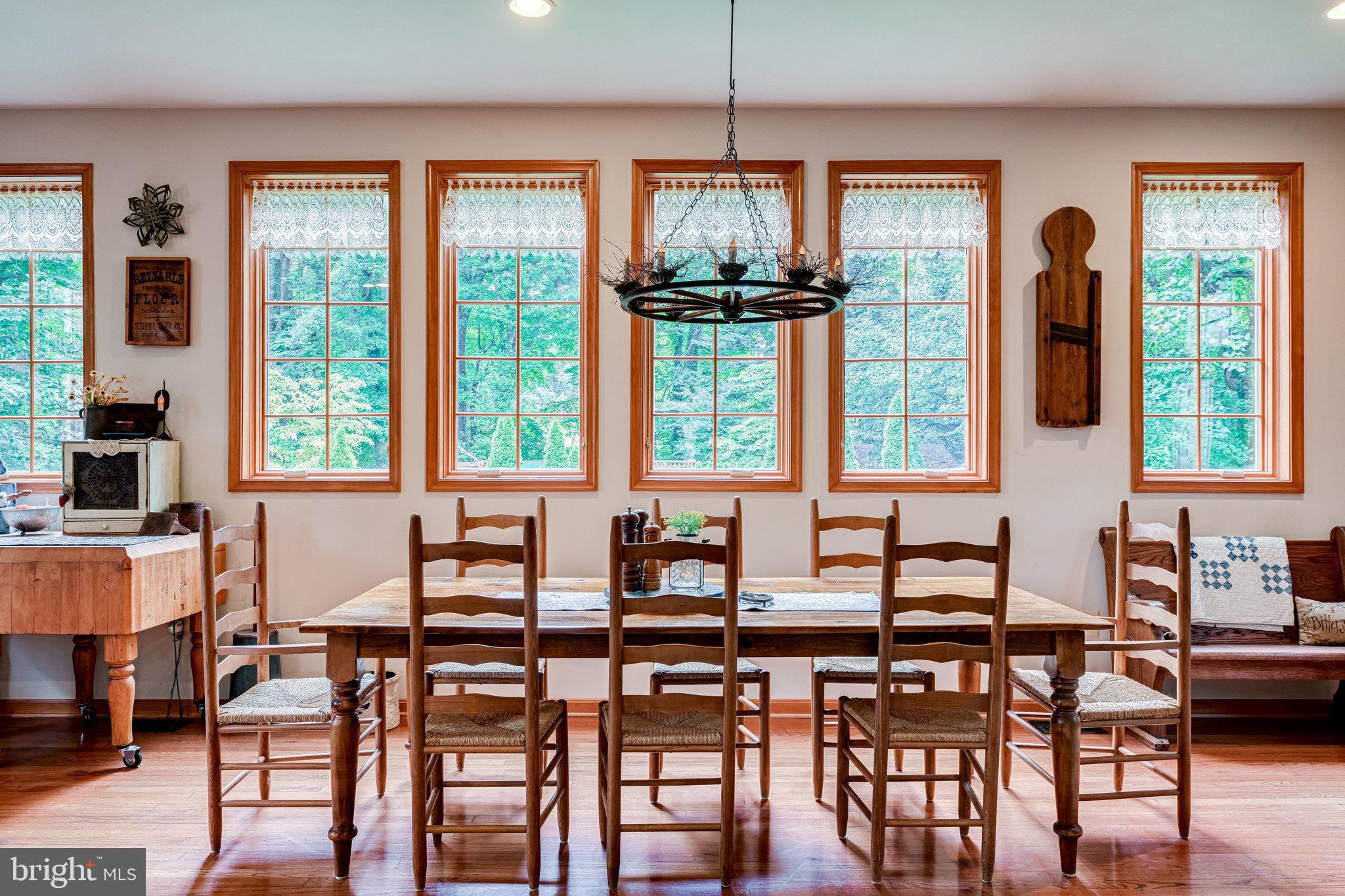 HOLLY PARK - Residential