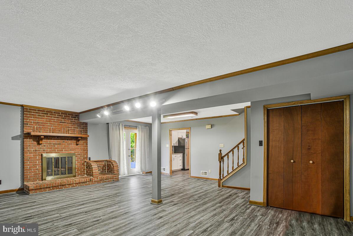 BENEDICT FARMS - Residential