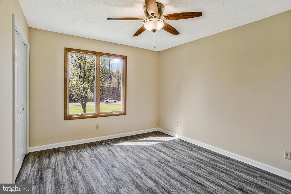 BENEDICT FARMS - Residential