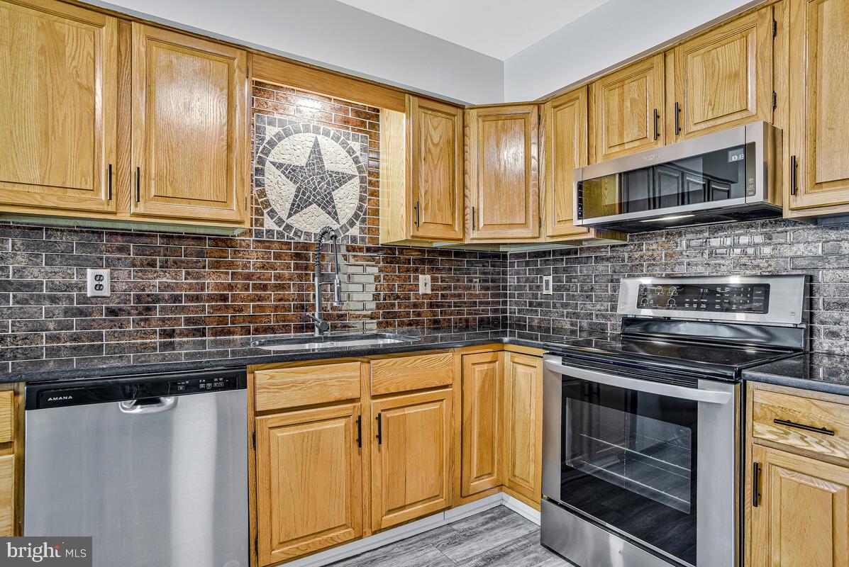 BENEDICT FARMS - Residential