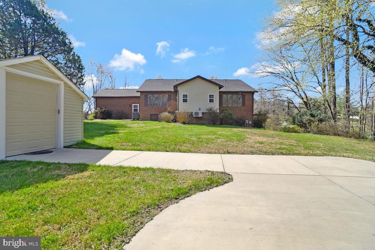 BENEDICT FARMS - Residential