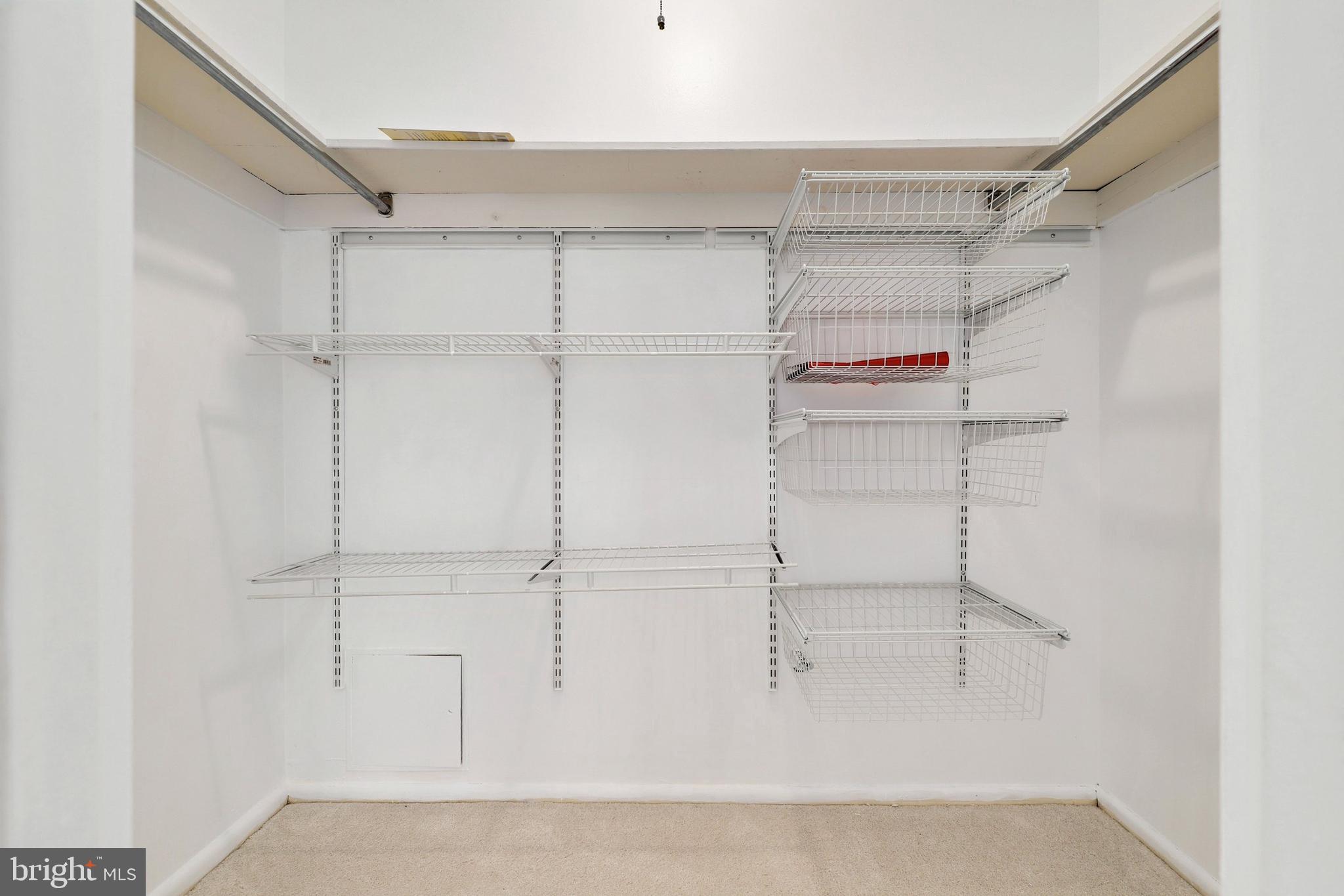 AMERICANA FINMARK - Residential