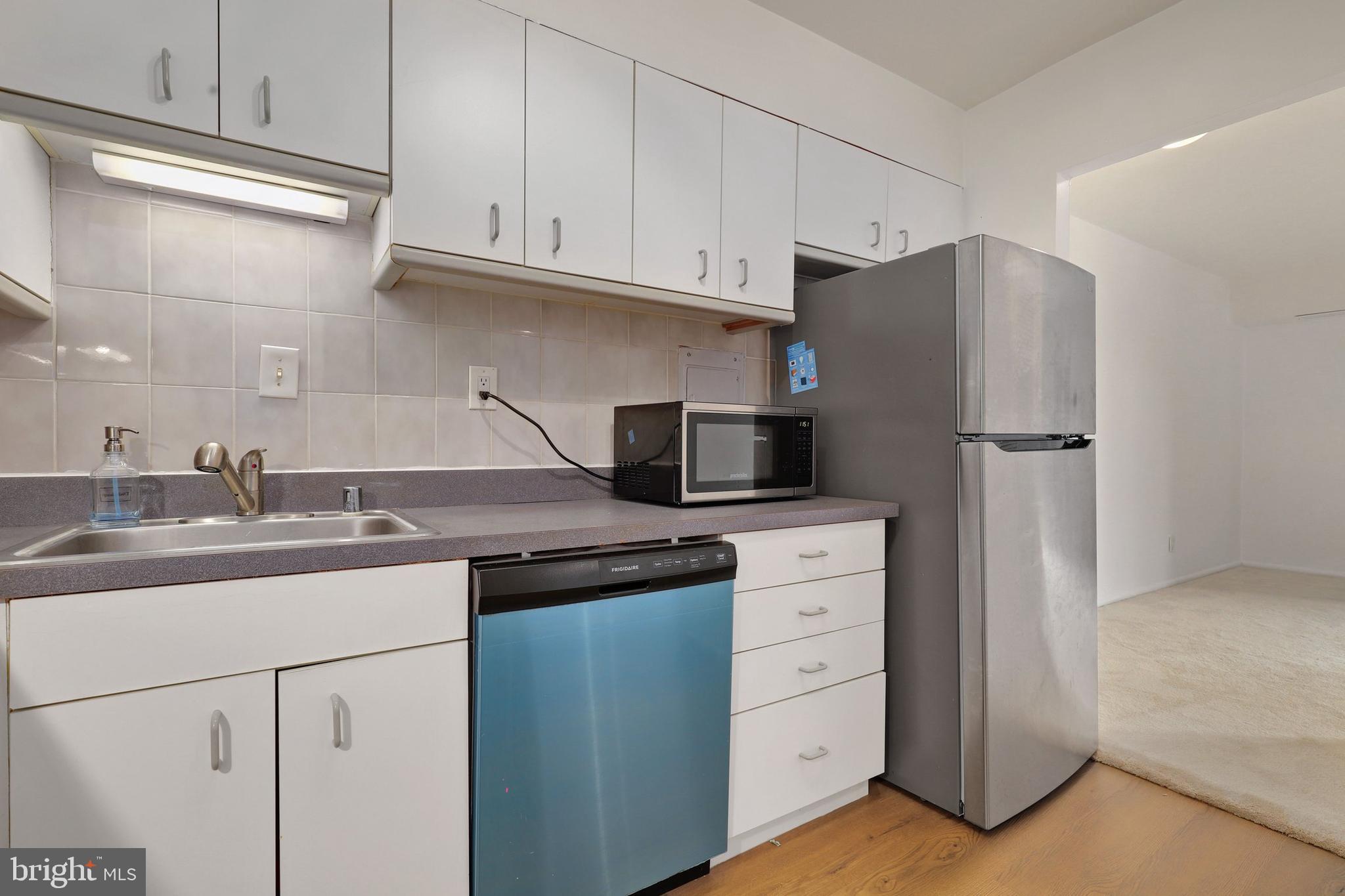 AMERICANA FINMARK - Residential