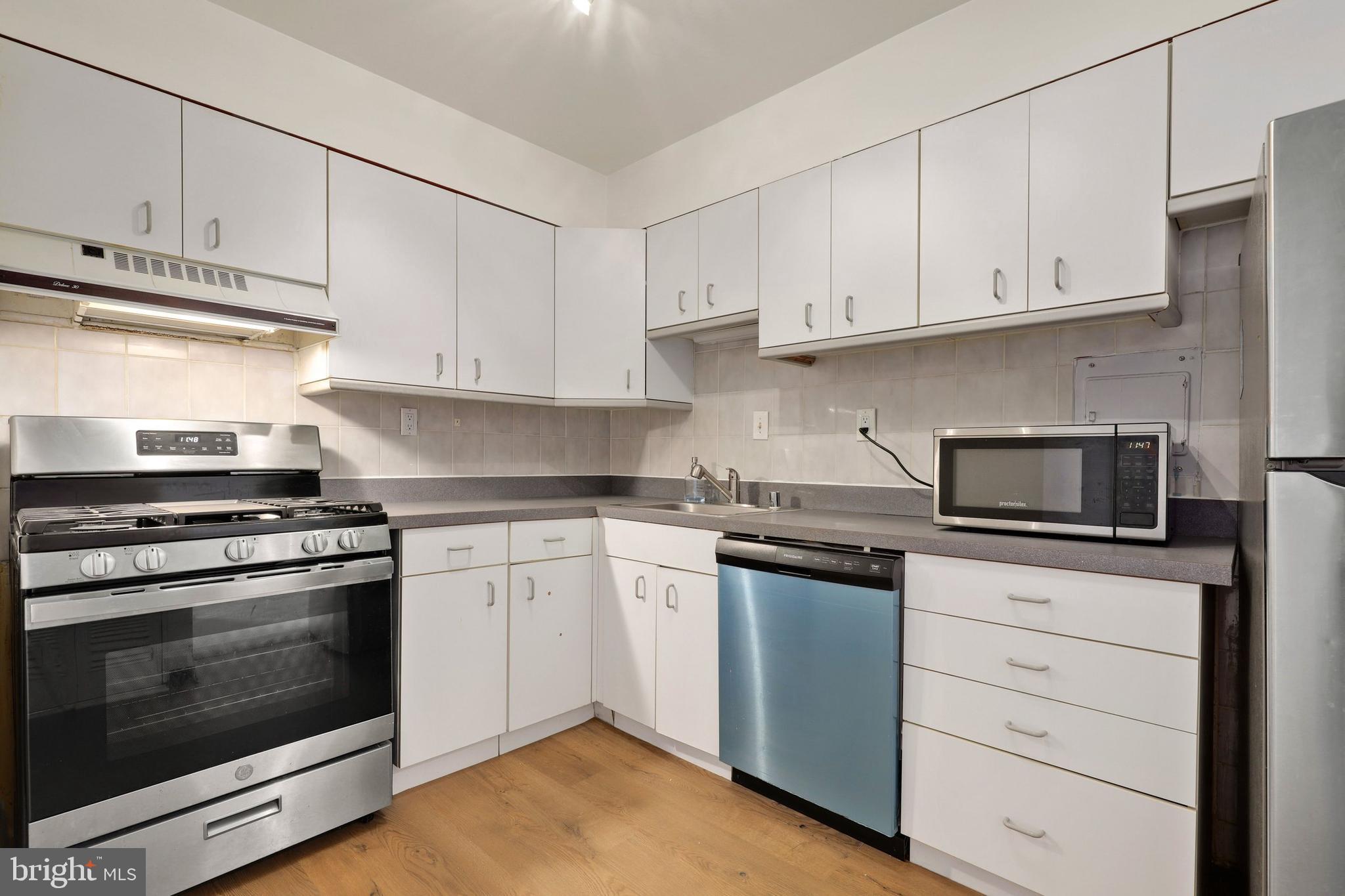 AMERICANA FINMARK - Residential