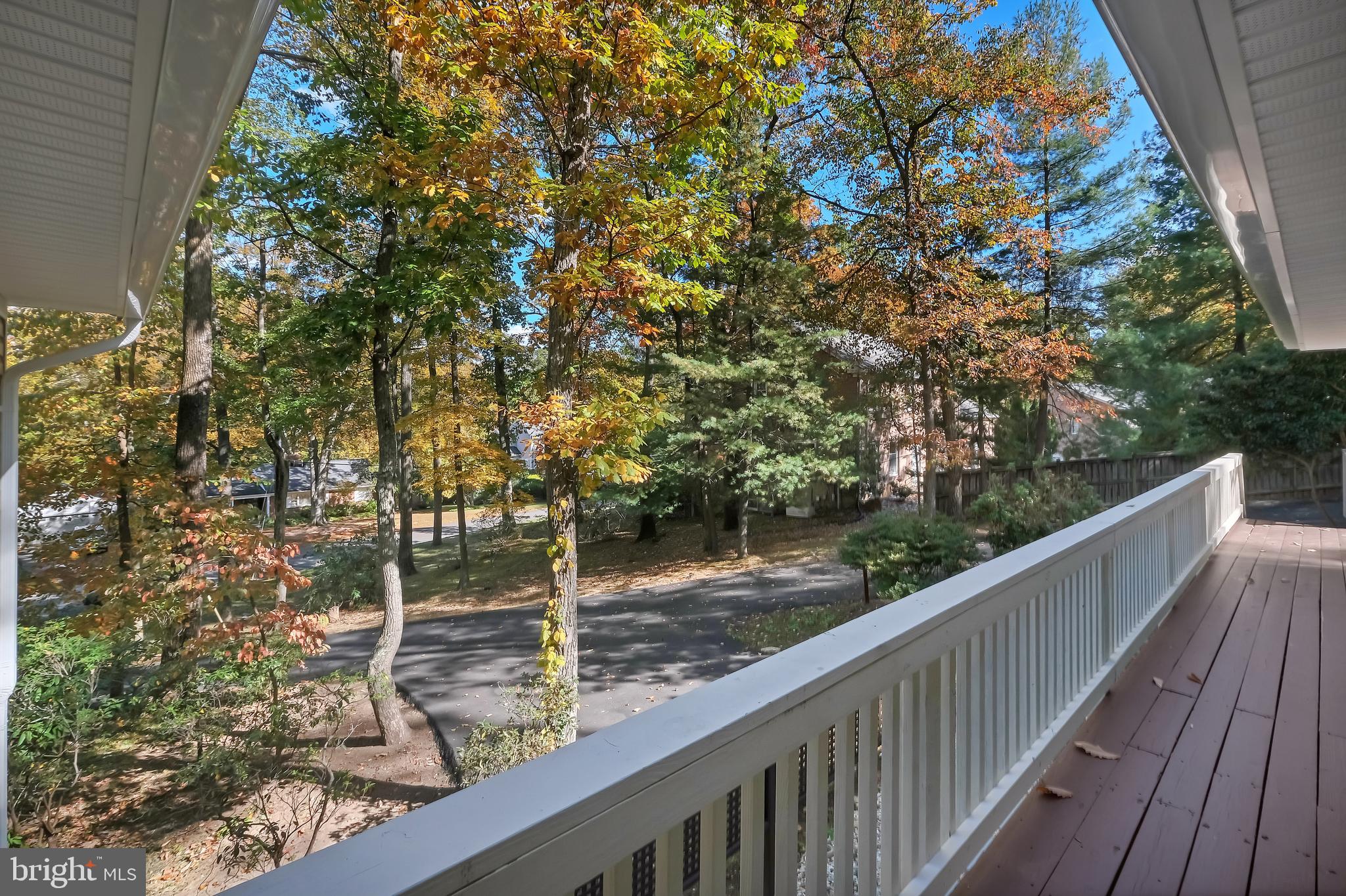 TALL OAKS - Residential