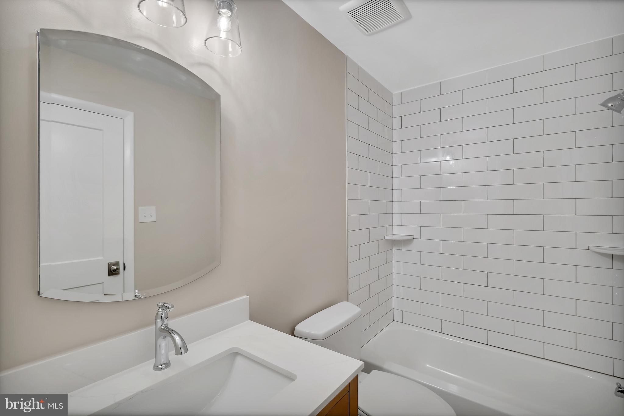 TALL OAKS - Residential