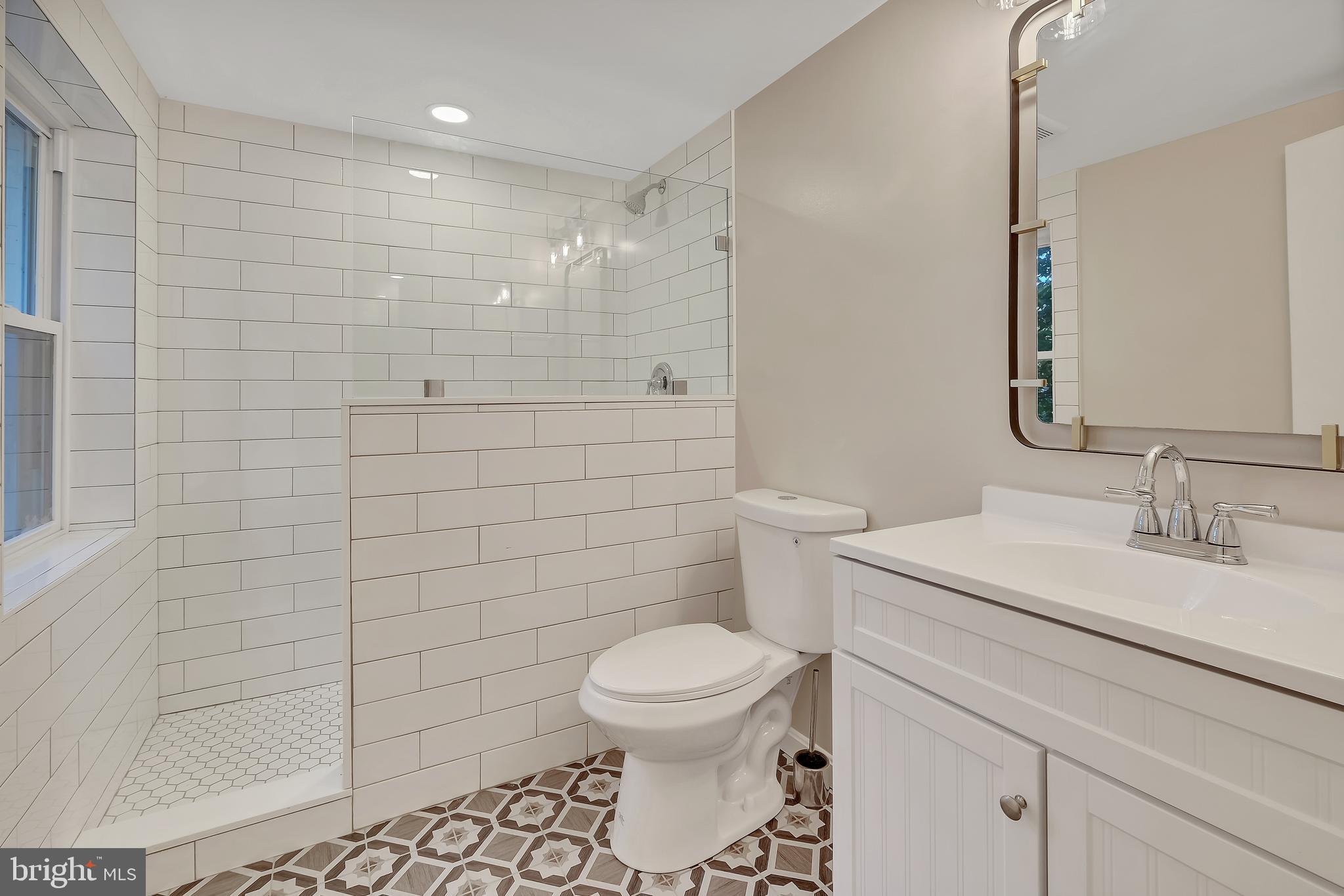 TALL OAKS - Residential