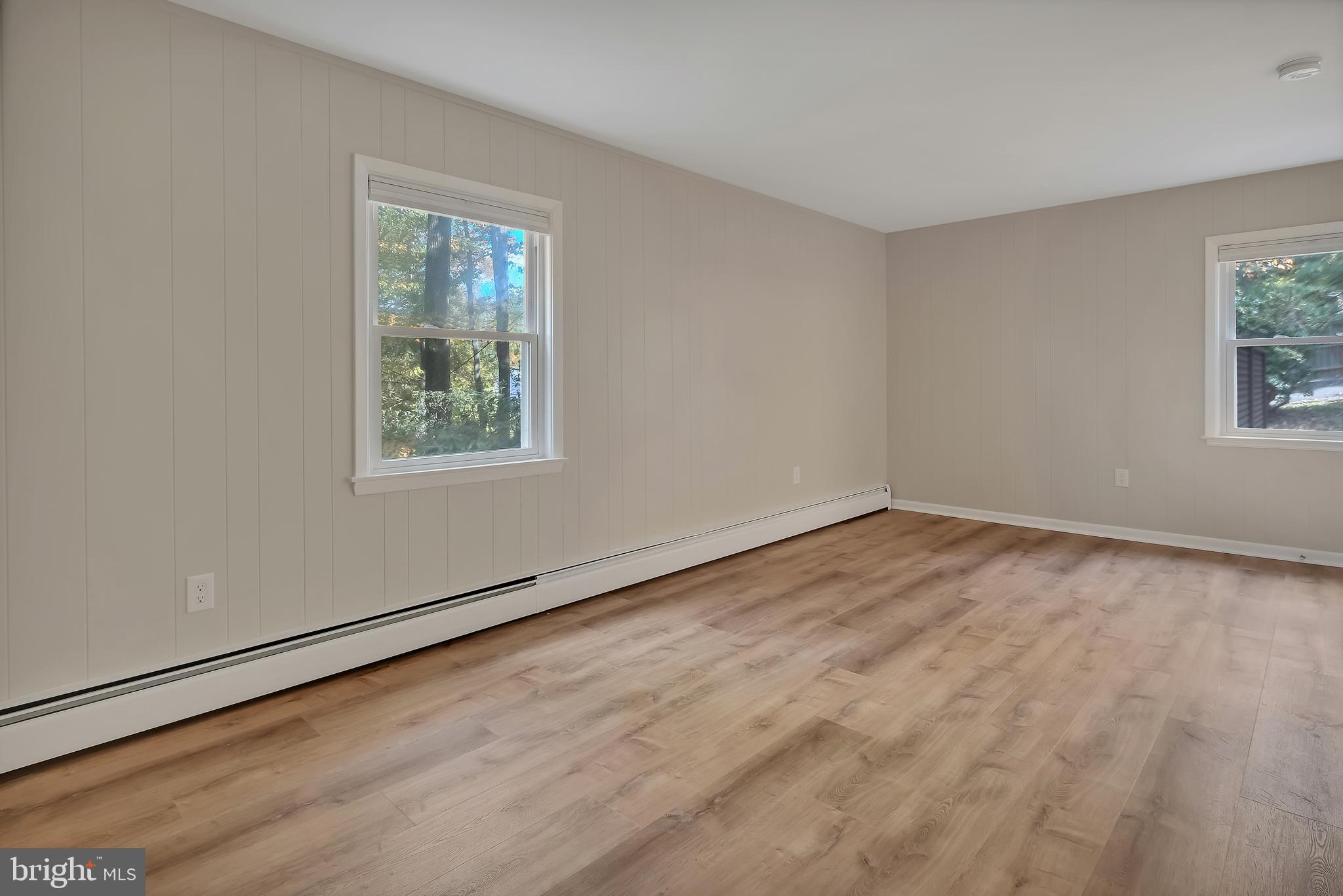 TALL OAKS - Residential