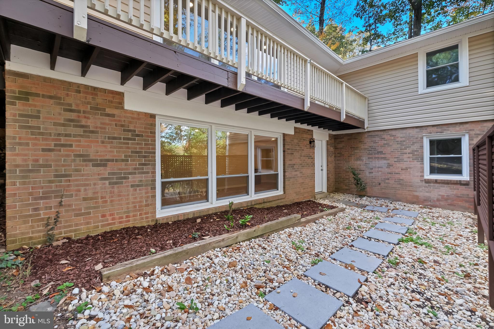 TALL OAKS - Residential