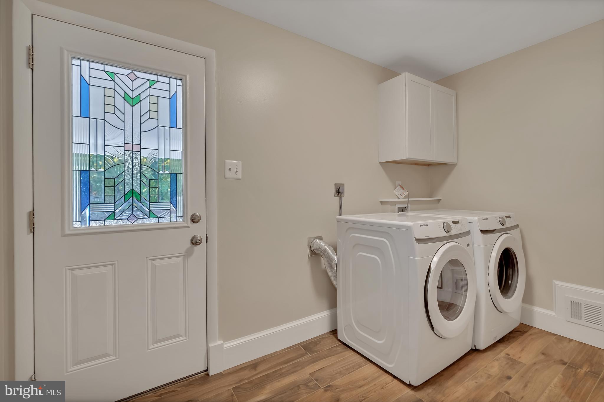 TALL OAKS - Residential