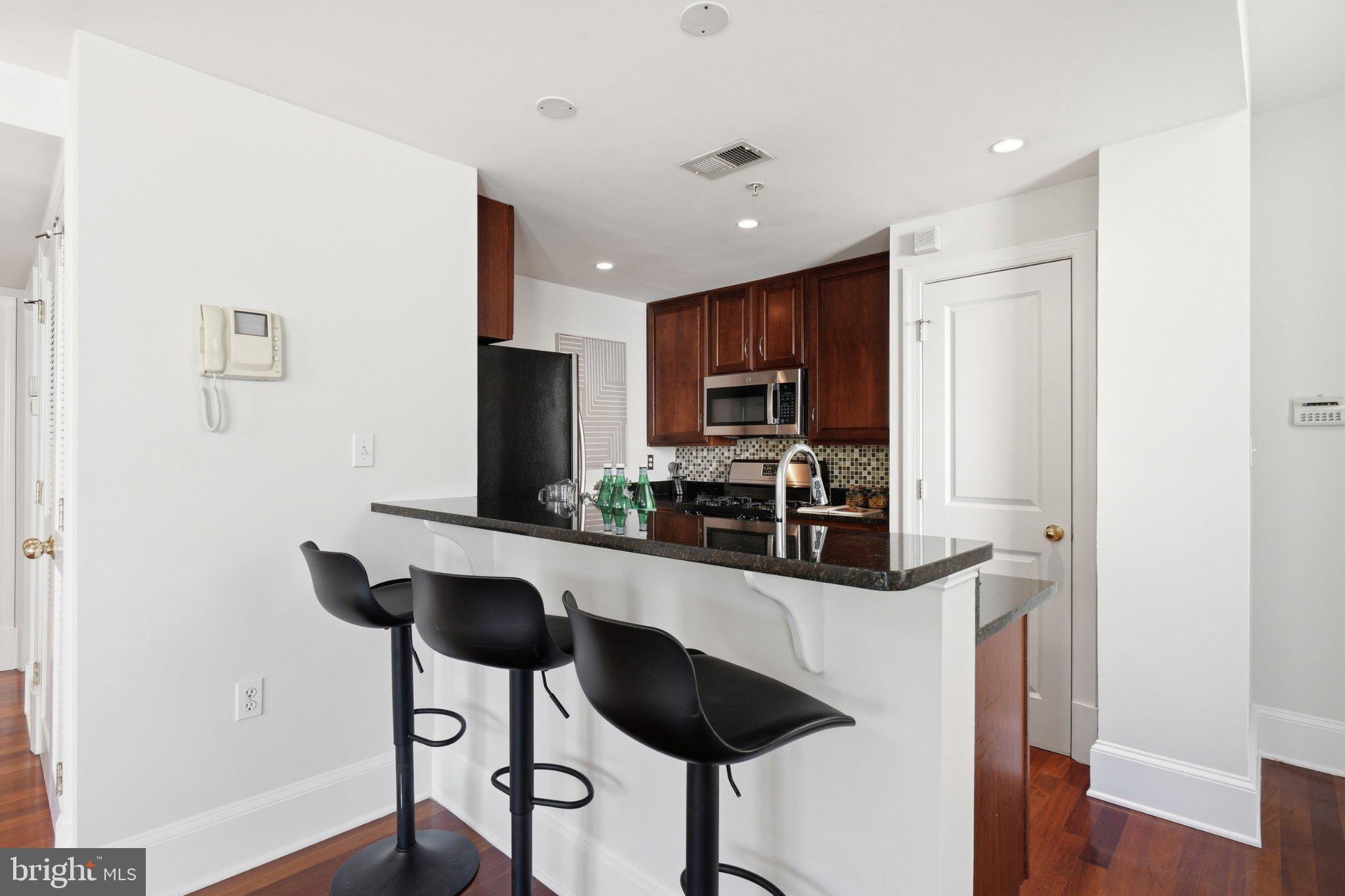 1465 COLUMBIA ROAD NW 203
