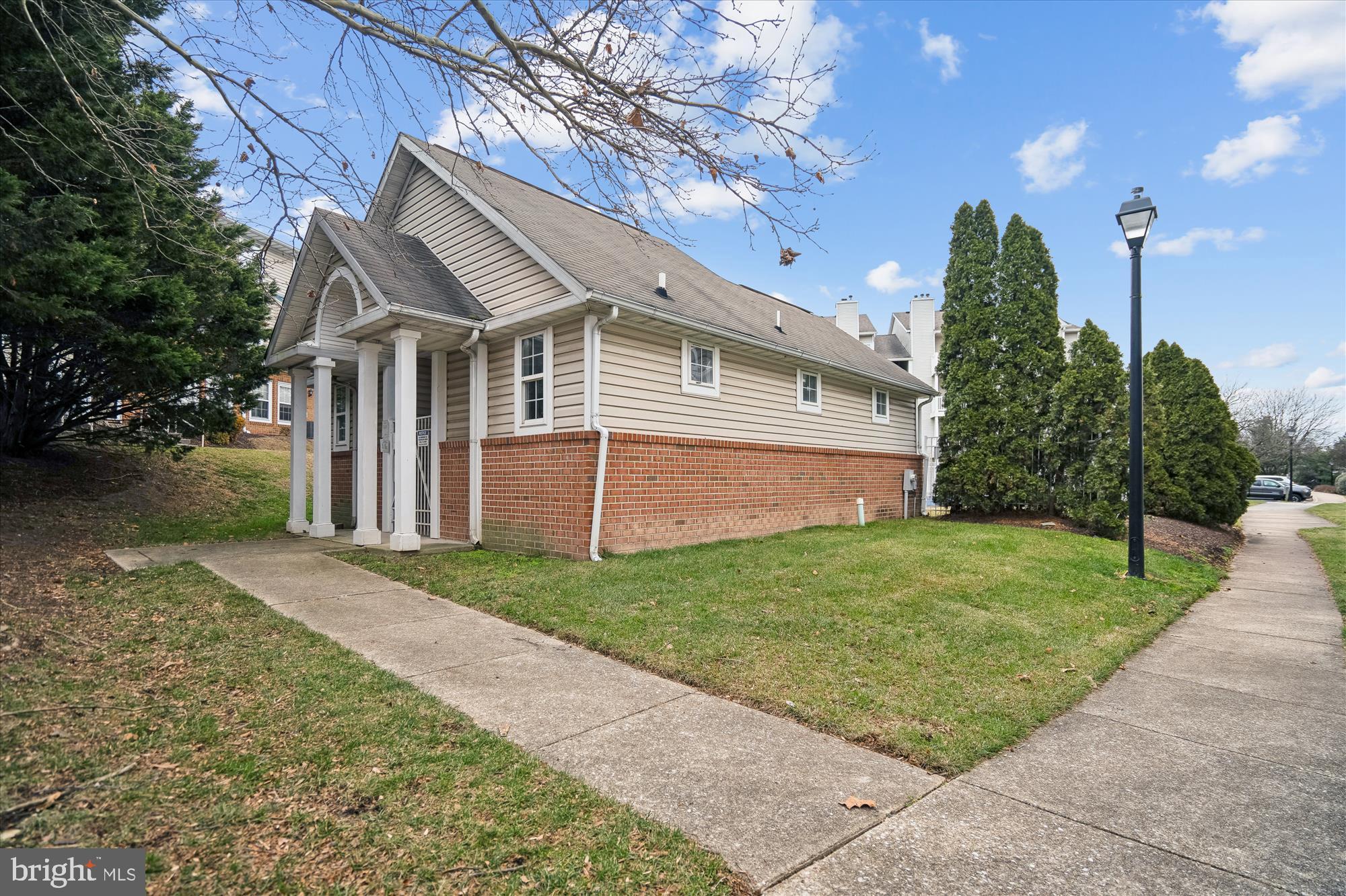 ELKRIDGE TOWN CENTER - Residential