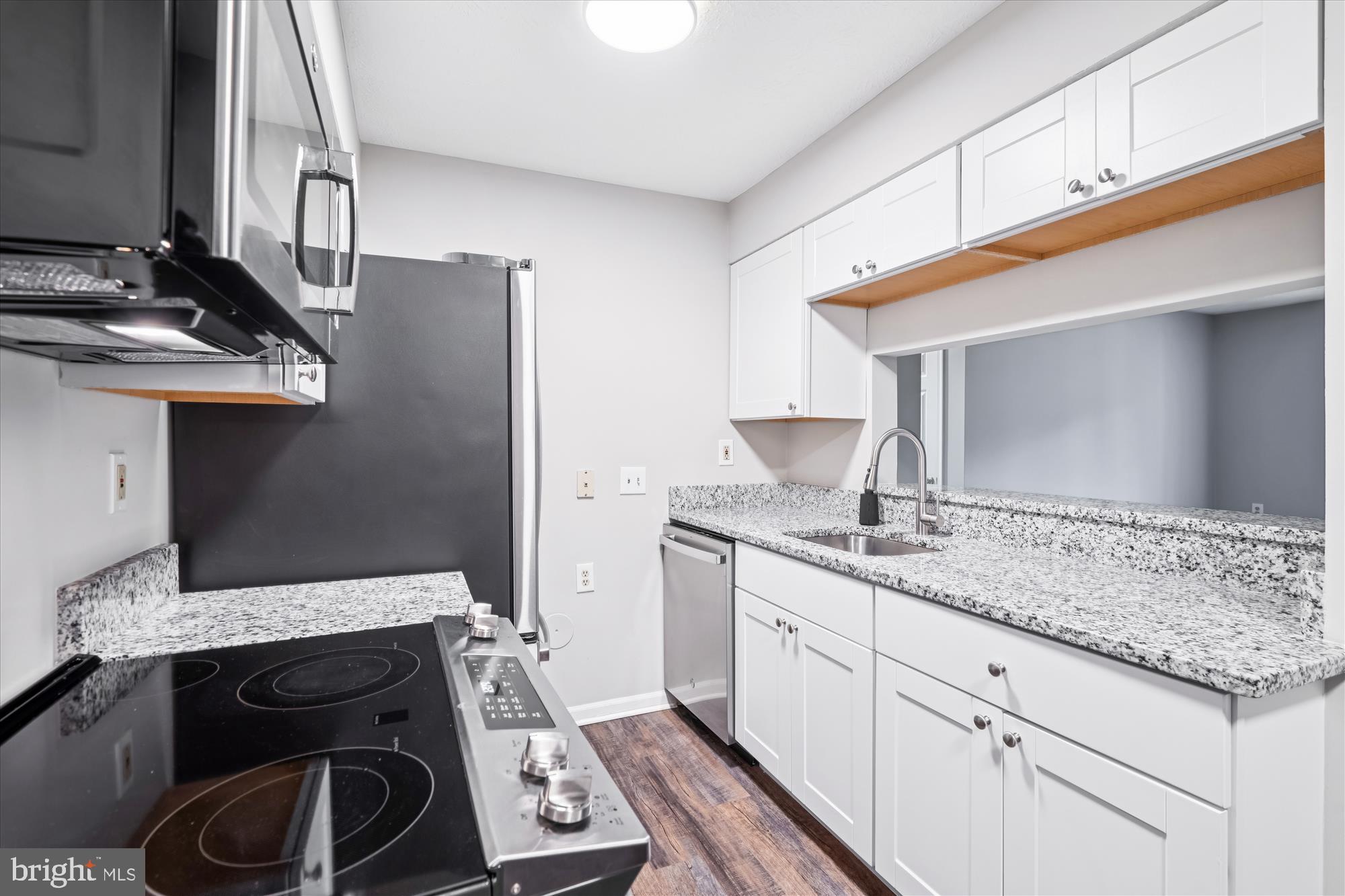 ELKRIDGE TOWN CENTER - Residential