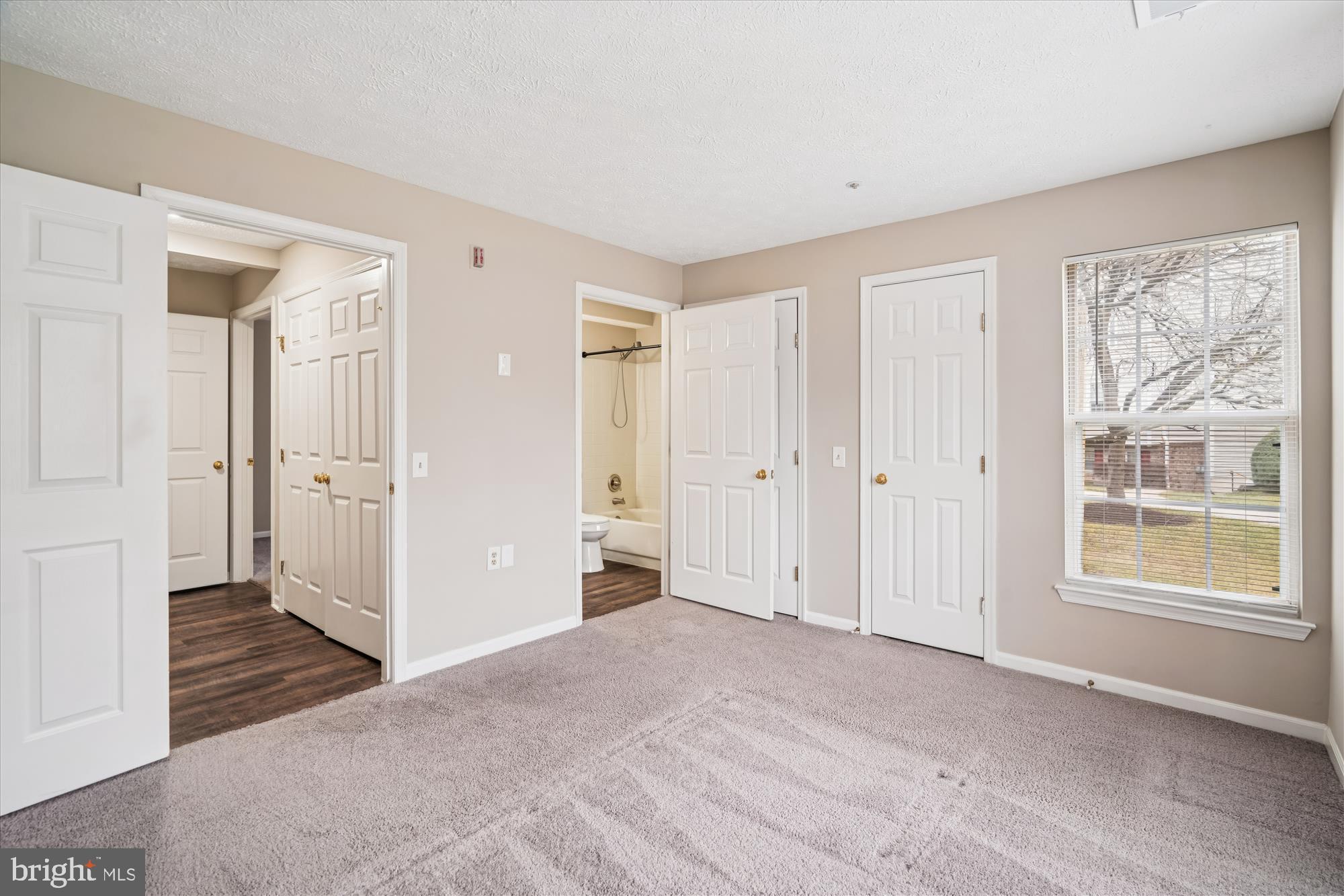 ELKRIDGE TOWN CENTER - Residential