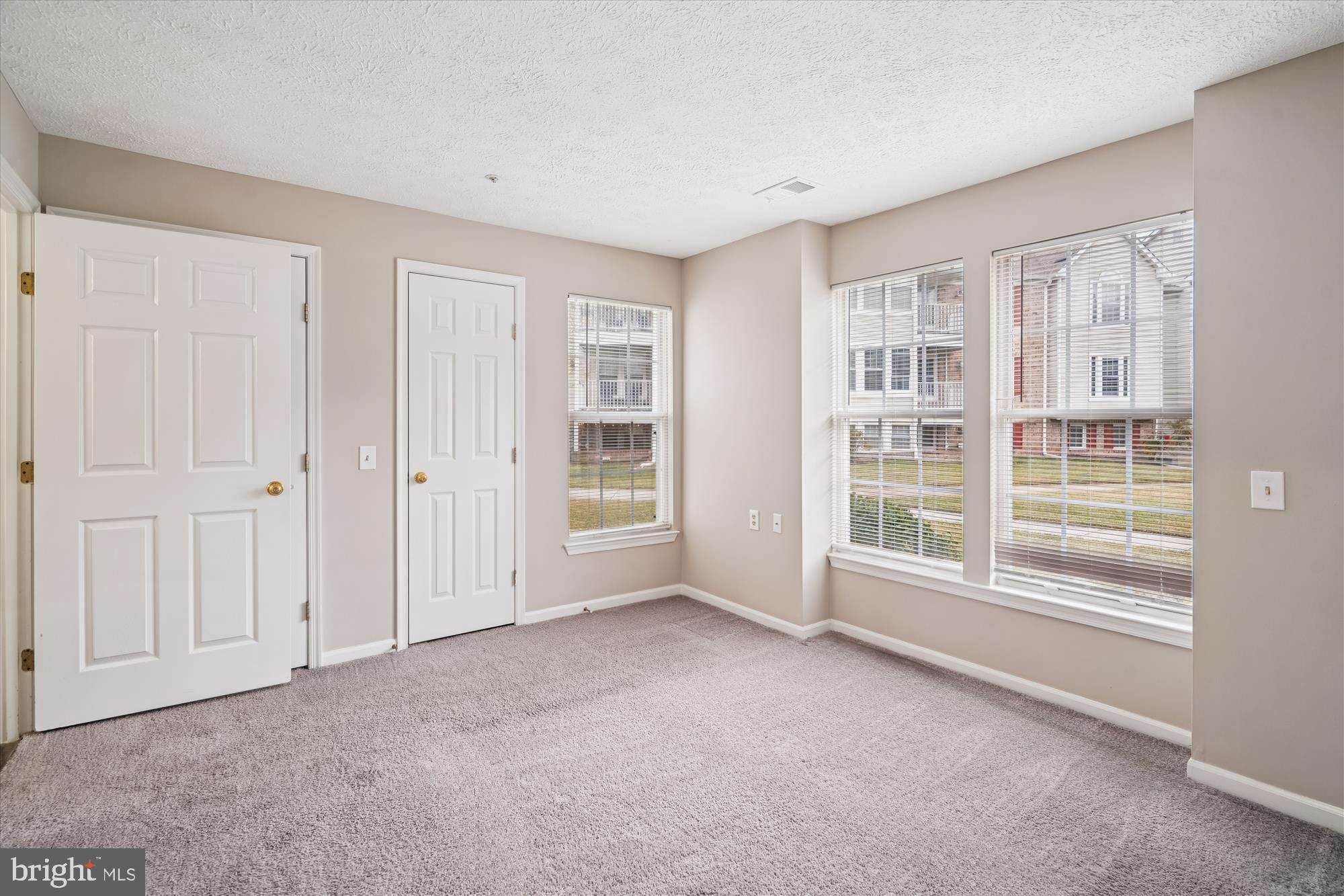 ELKRIDGE TOWN CENTER - Residential