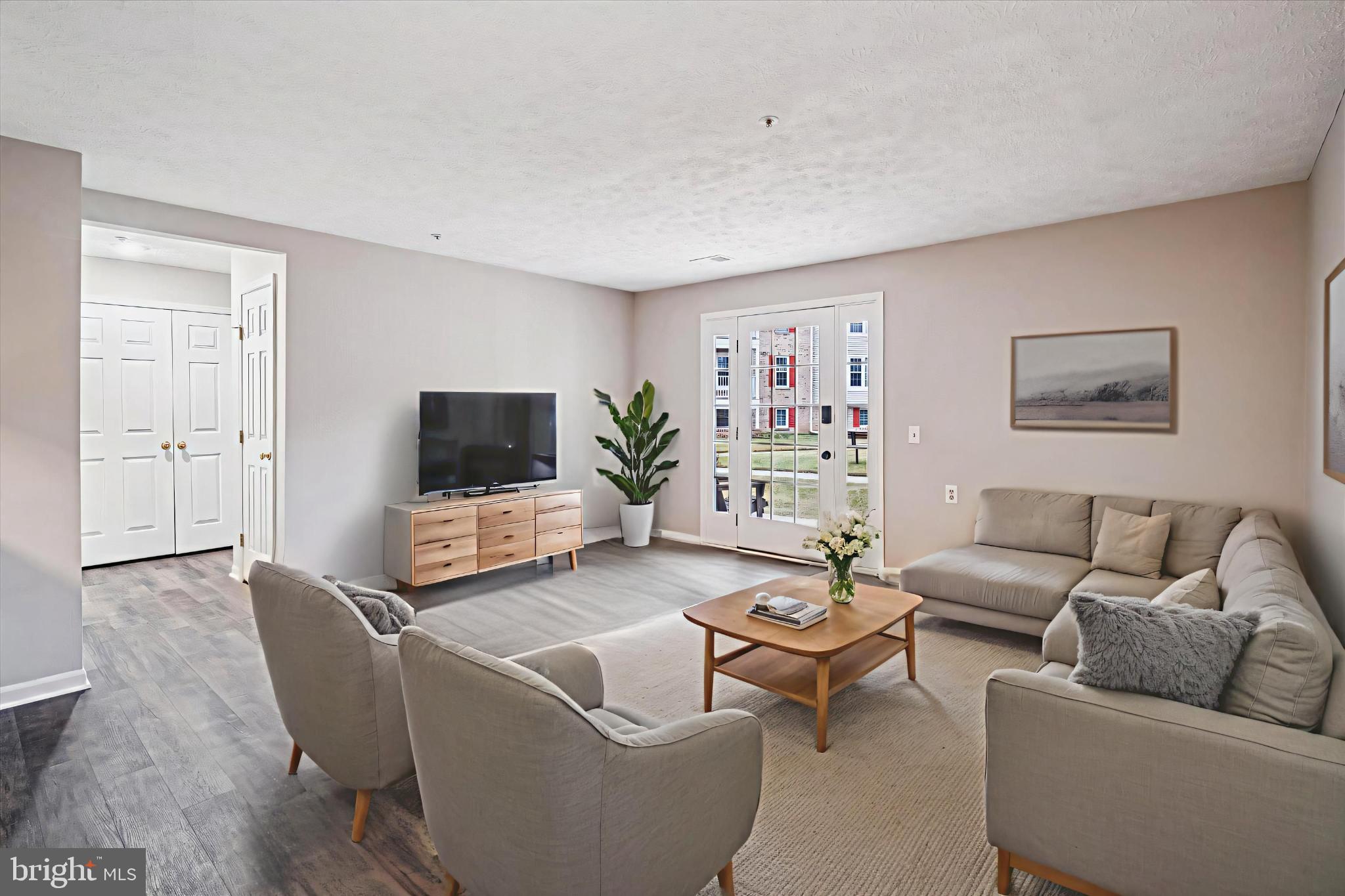 ELKRIDGE TOWN CENTER - Residential