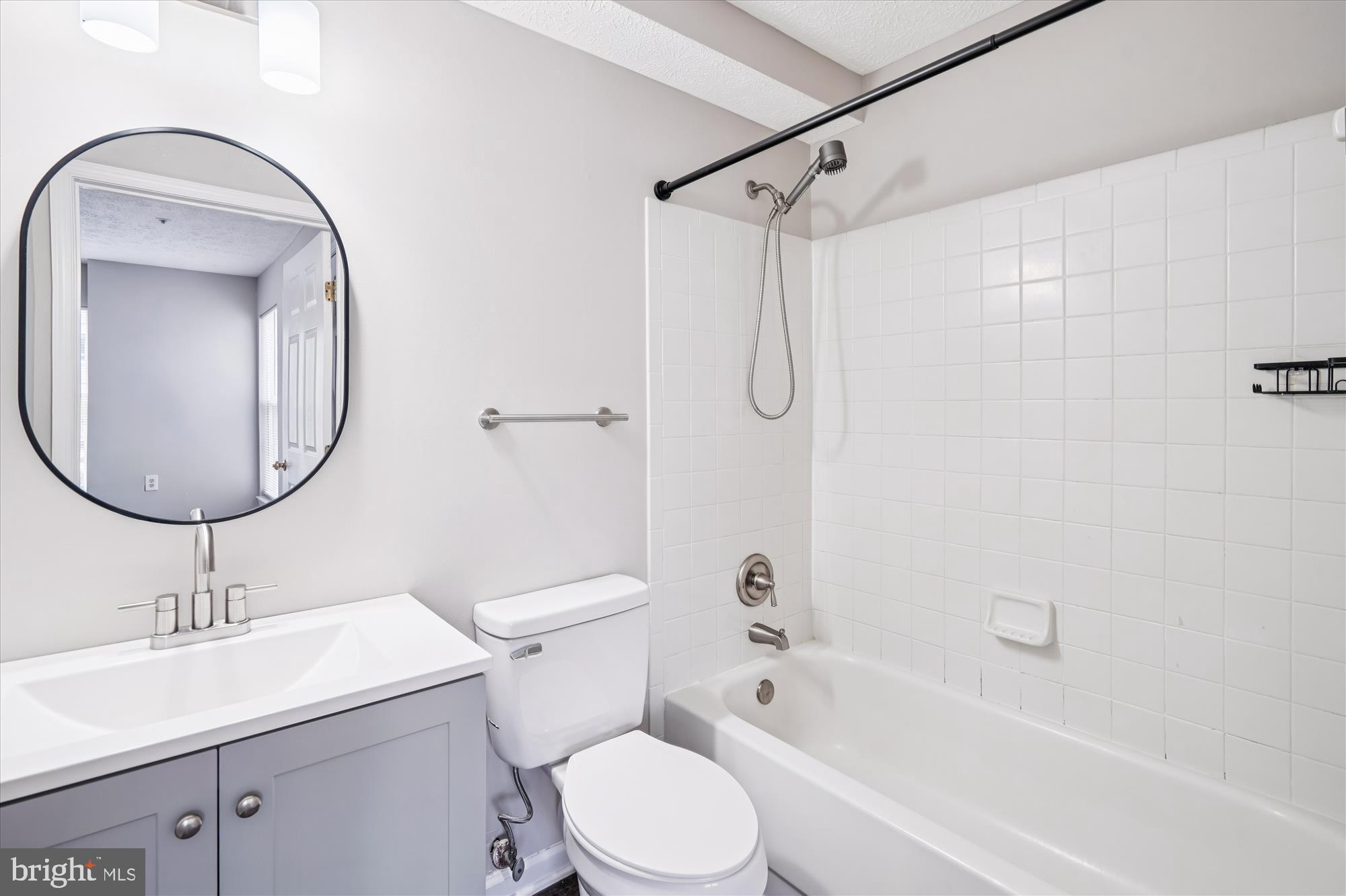 ELKRIDGE TOWN CENTER - Residential