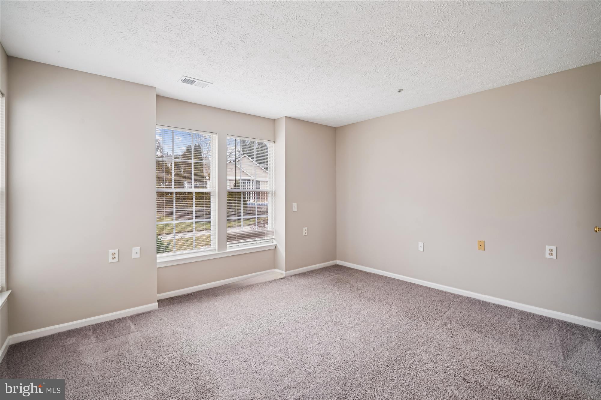 ELKRIDGE TOWN CENTER - Residential