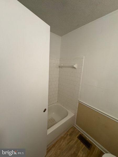 THE TOWNES AT WESTBURY - Residential Lease