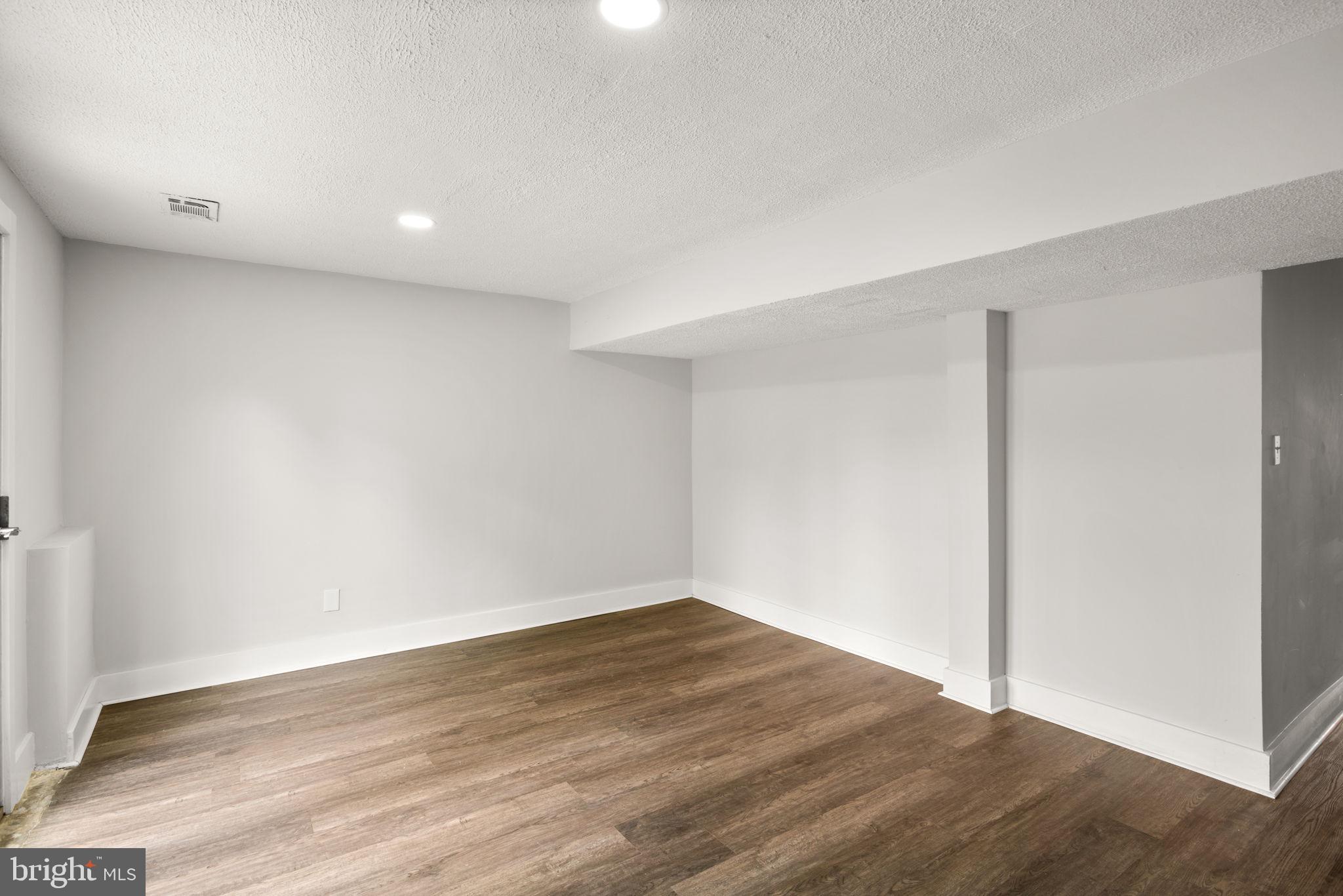 WOODLANDS - Residential