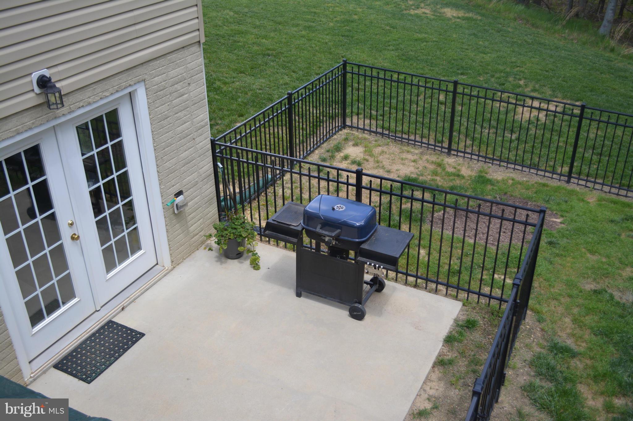 BEN OAKS - Residential