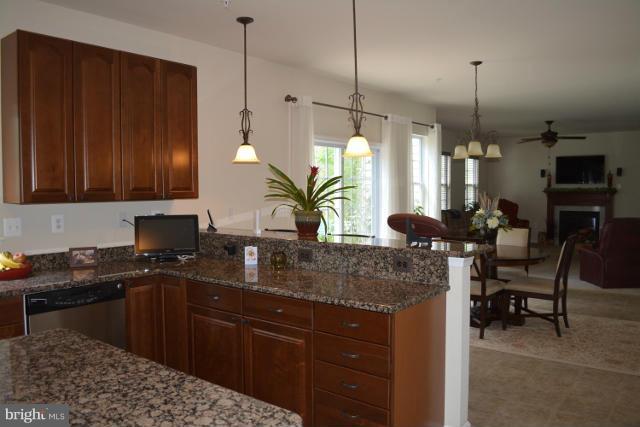 BEN OAKS - Residential