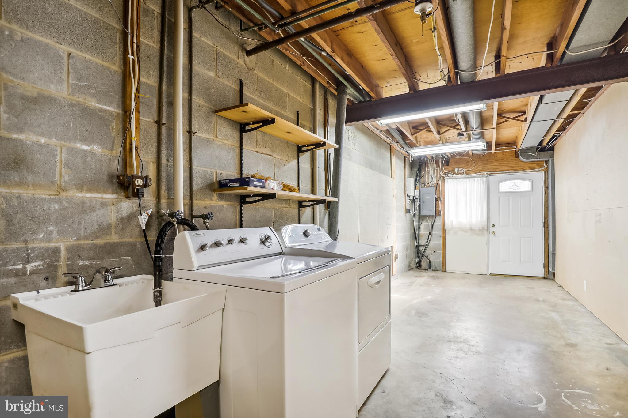 CEDAR VILLAGE - Residential