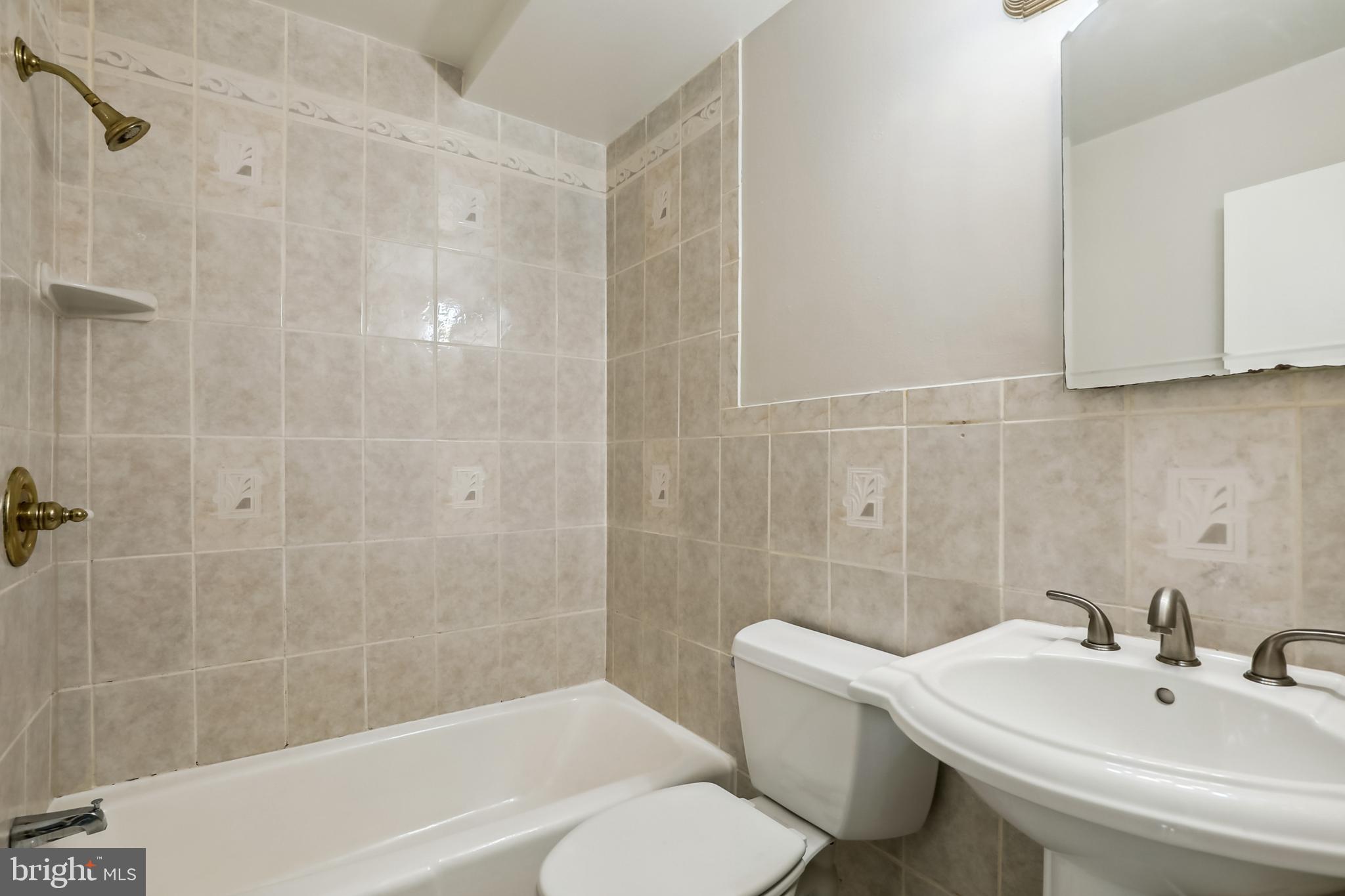 CEDAR VILLAGE - Residential