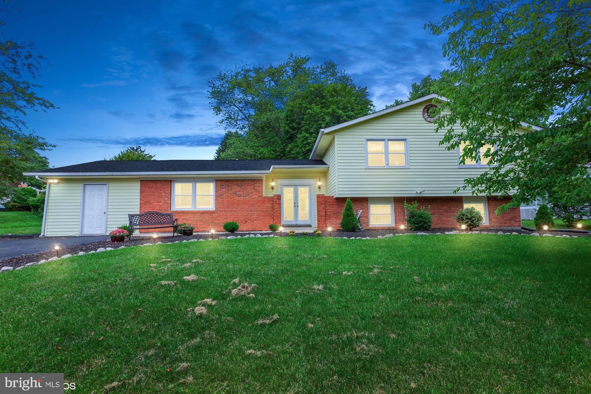 CAMELOT - Residential