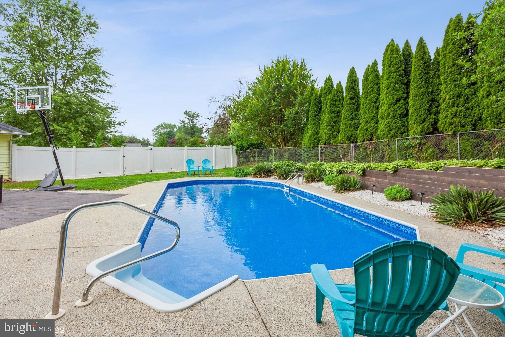 CAMELOT - Residential