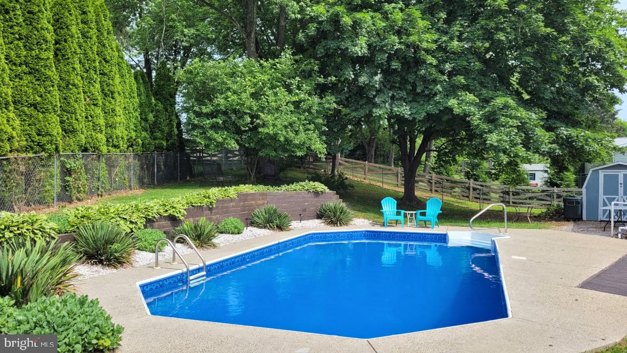 CAMELOT - Residential