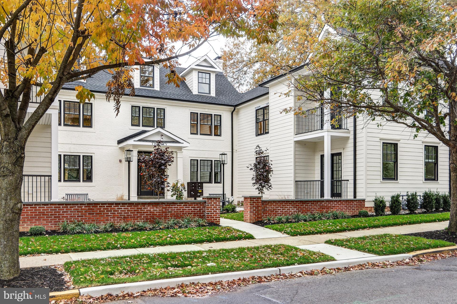 20 E REDMAN AVENUE UNIT B